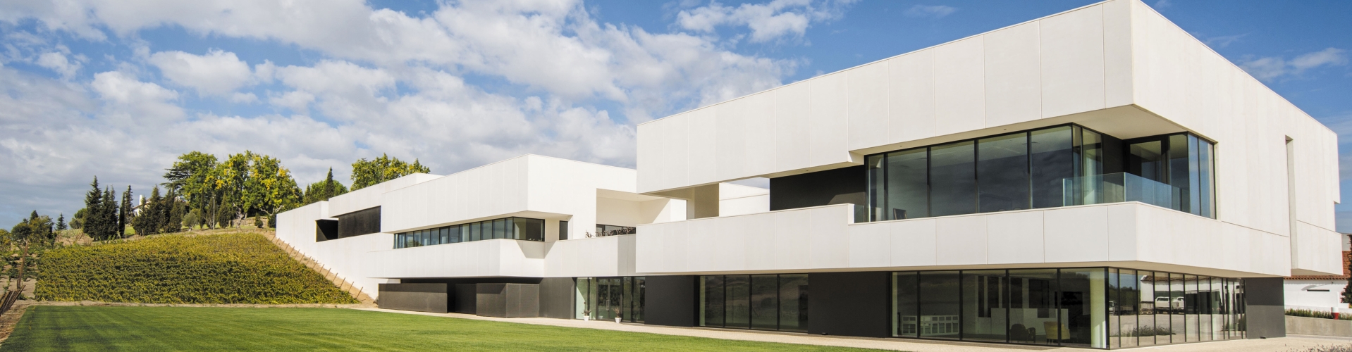 Casa Santos Lima - Companhia das Vinhas, S.A.
