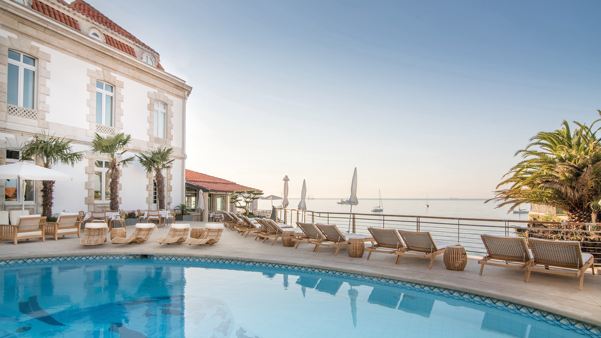 The Albatroz Hotel
