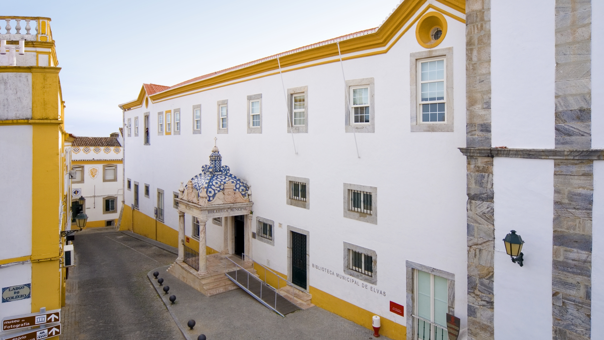 Biblioteca Municipal de Elvas “Dra. Elsa Grilo”
