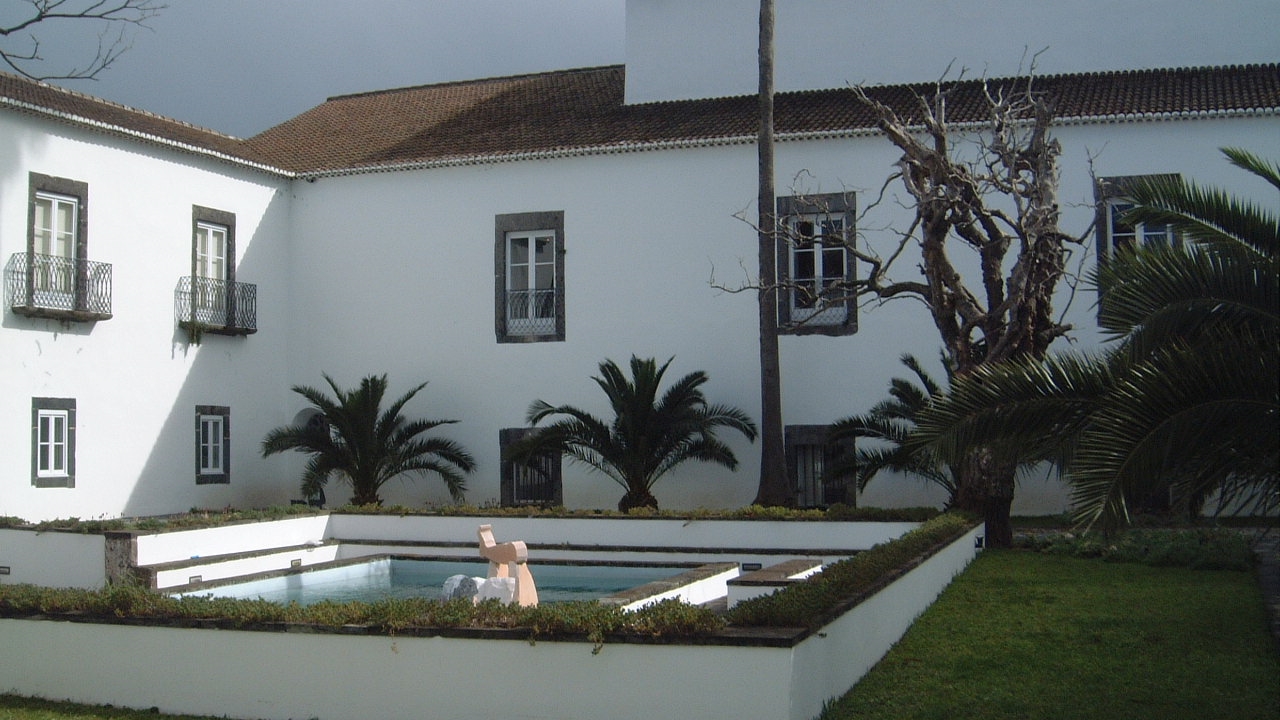 Biblioteca Pública e Arquivo Regional de Ponta Delgada