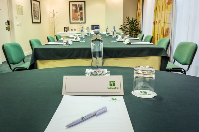 Holiday Inn Lisboa - sala Galeão