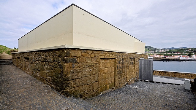 Aquário do Porto Pim - Estação de Peixes Vivos
