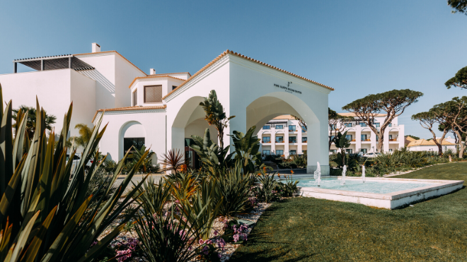 Pine Cliffs, a Luxury Collection Resort
