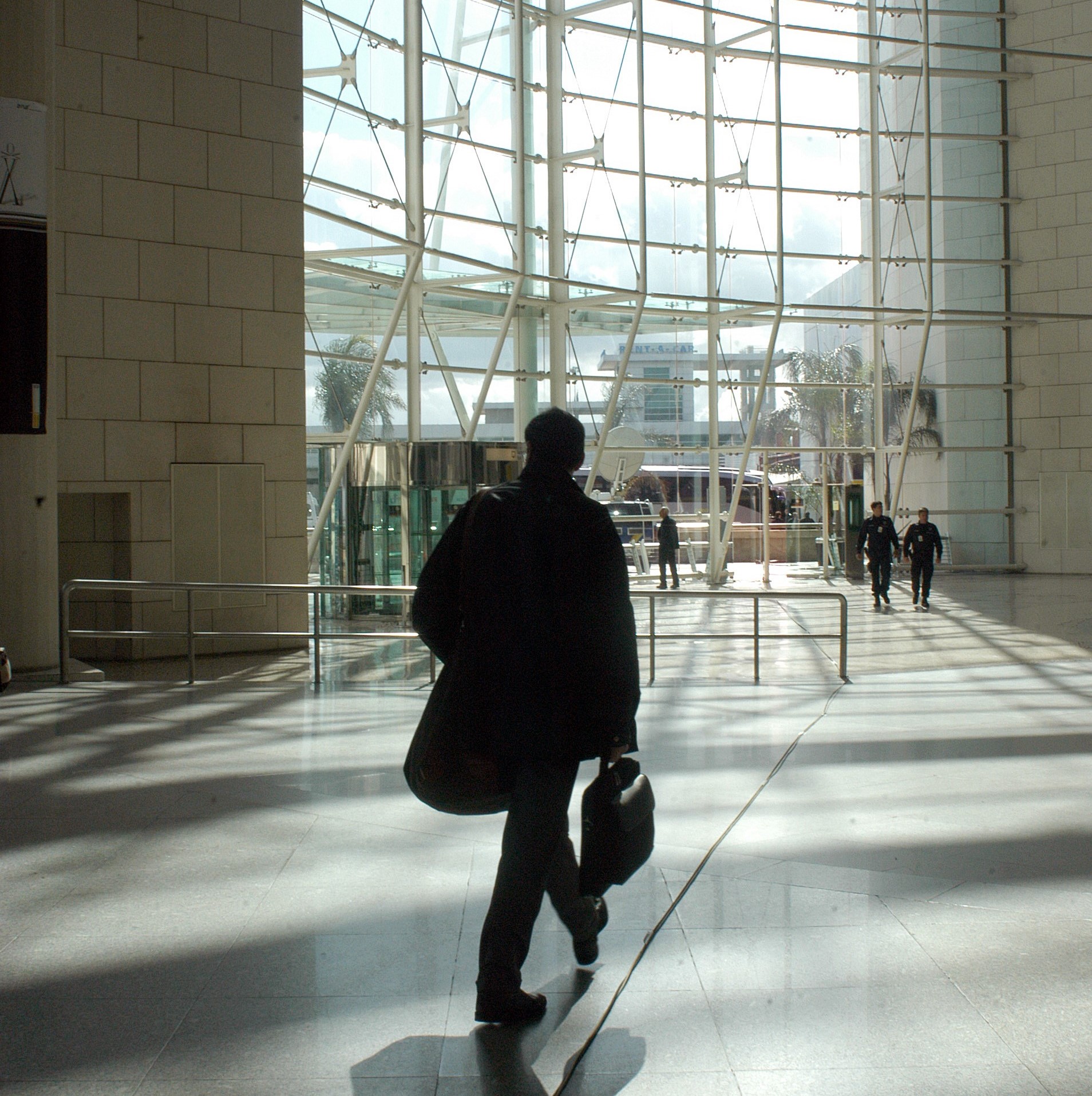 





Aeroportos portugueses entre os melhores da Europa



